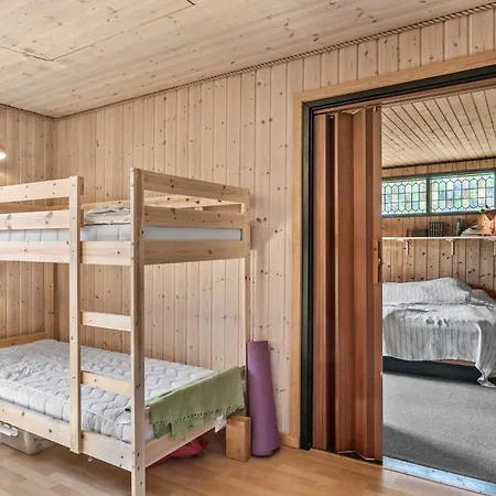 בית נופש In With Kitchen *